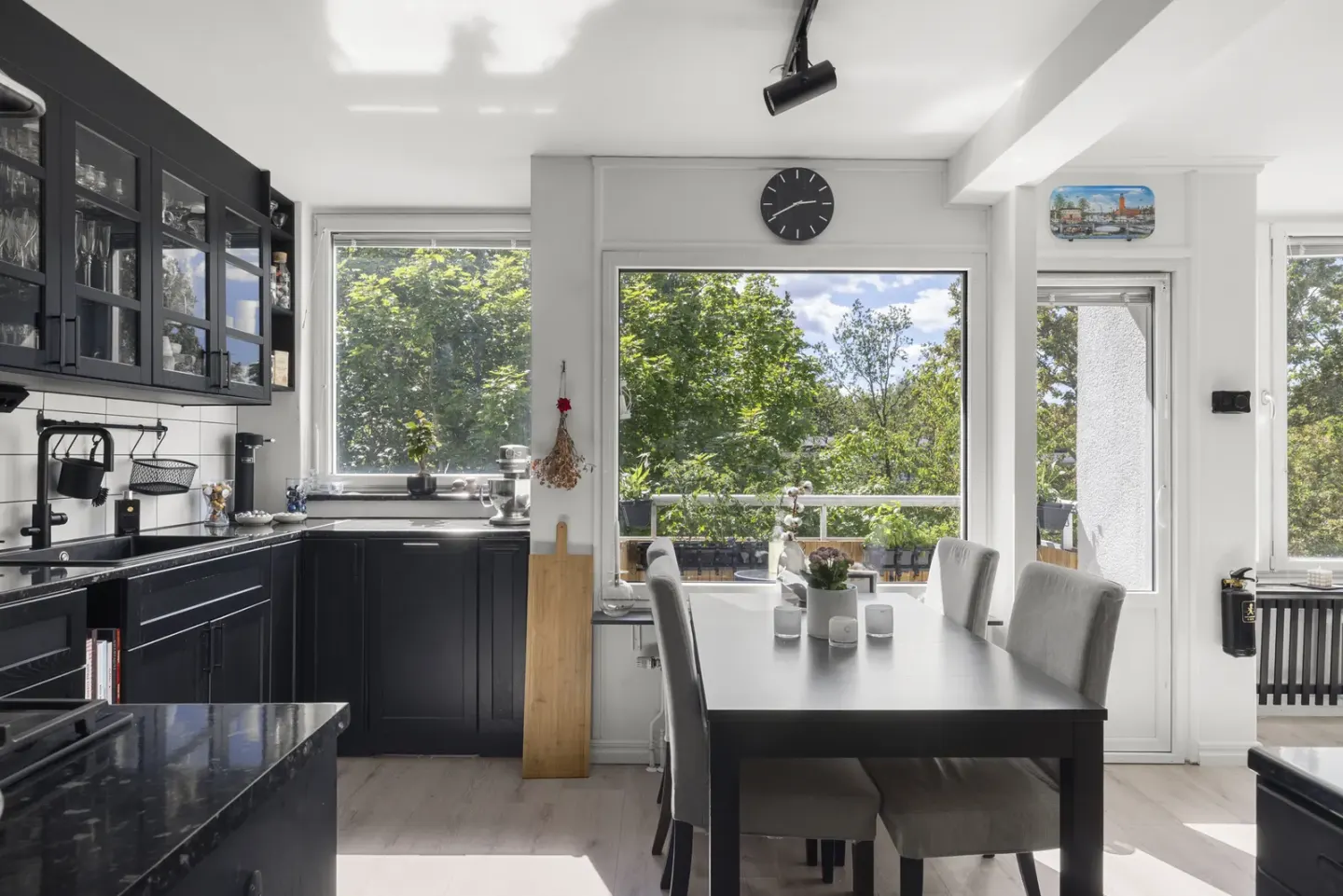 Bostadsrätt med 2 rum på Olshammarsgatan 77 i Stockholm, bild 3 av 4