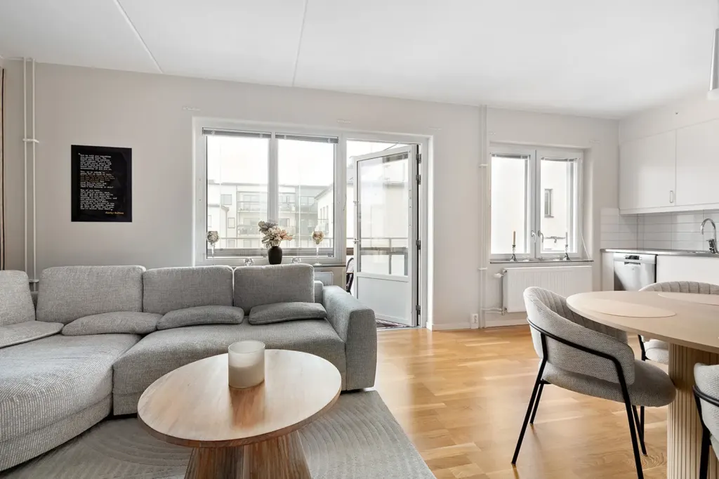 Bostadsrätt med 2 rum på Gripengatan 11 i Järfälla, bild 2 av 4