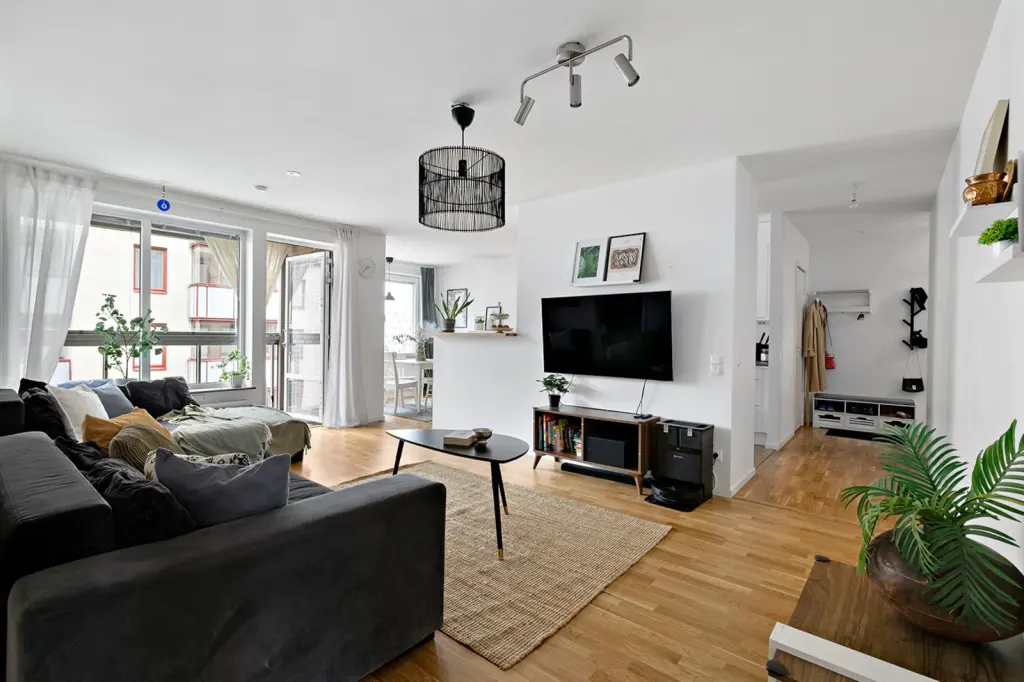 Bostadsrätt med 3 rum på Mäldgatan 12 i Järfälla, bild 2 av 4
