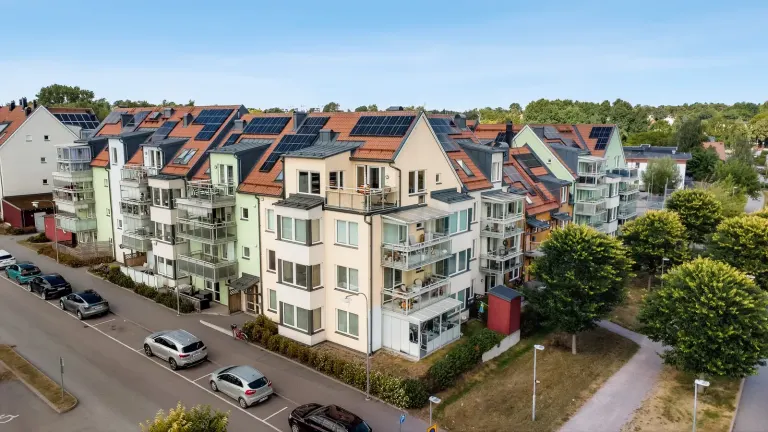Bostadsrätt med 5 rum på Olaus Martinis väg 2 i Nyköping, bild 2 av 4