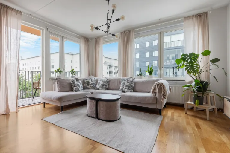 Bostadsrätt med 3 rum på Sjöviksvägen 76 i Stockholm