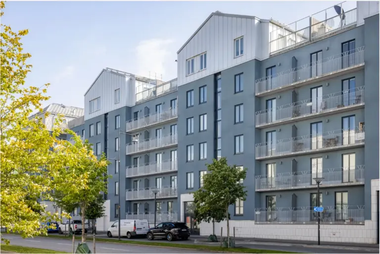 Bostadsrätt med 2 rum på Barkarbyvägen 38 i Järfälla