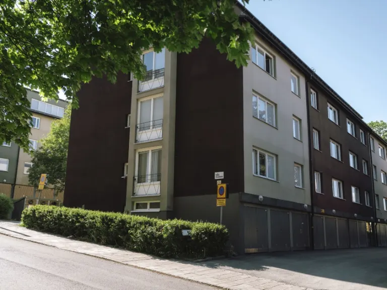 Hyresrätt med 1 rum på Övre Torekällgatan 30B i Södertälje, bild 2 av 3