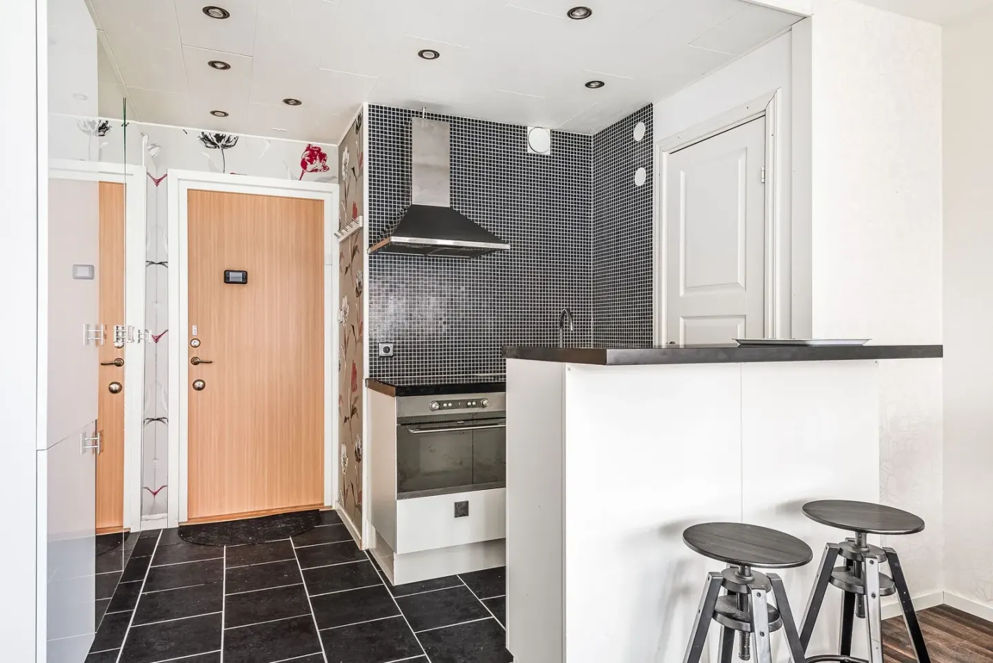 Bostadsrätt med 1 rum på Industrigatan 13 i Mjölby, bild 2 av 4