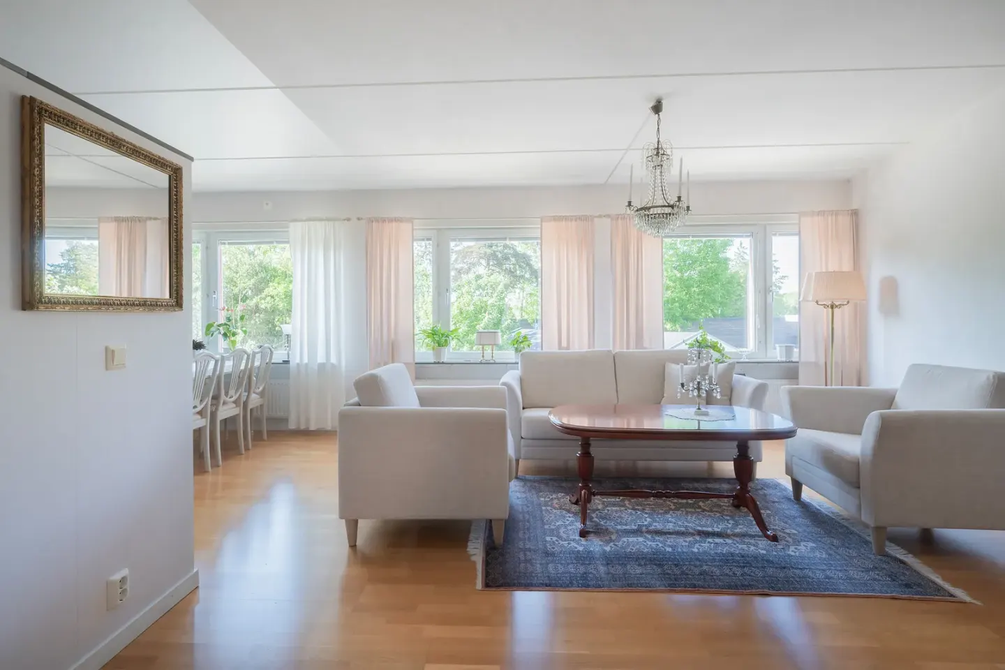 Bostadsrätt med 3 rum på Rådstuguvägen 6 i Huddinge, bild 3 av 4