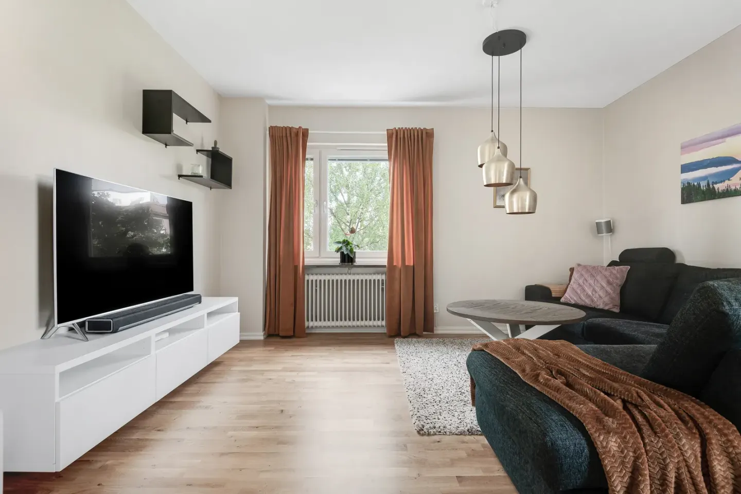 Bostadsrätt med 4 rum på Astrakangatan 4 i Stockholm