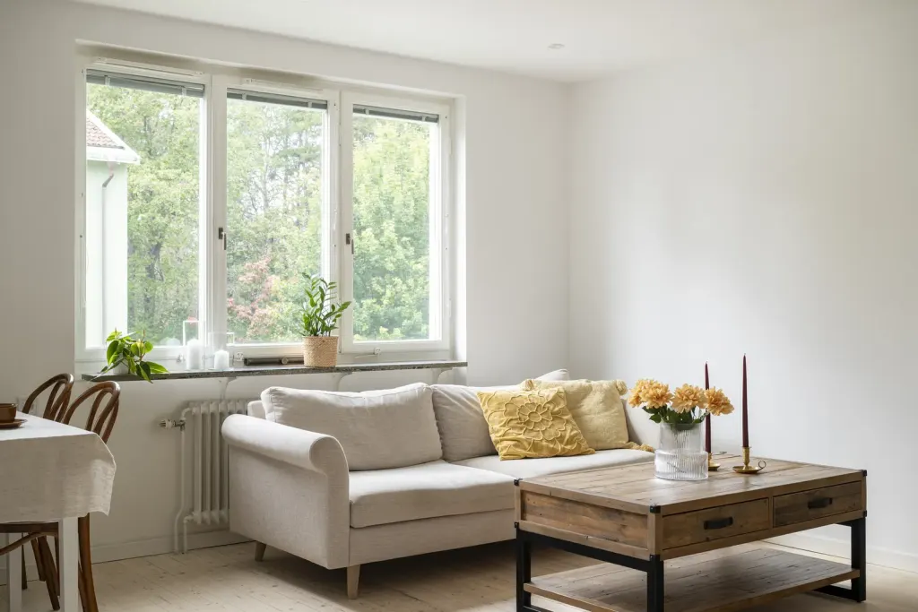 Bostadsrätt med 2 rum på Stångjärnsvägen 14 i Stockholm, bild 2 av 4