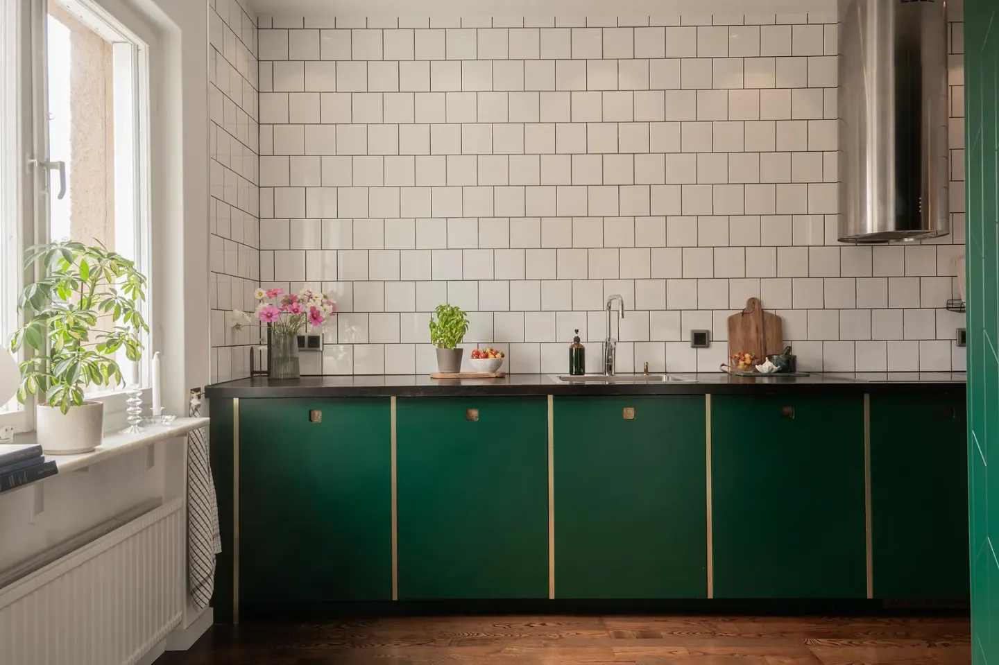 Bostadsrätt med 2 rum på Tämnarvägen 36 i Stockholm, bild 2 av 4
