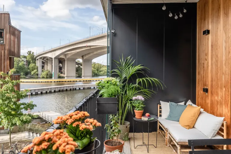 Bostadsrätt med 3 rum på Storsegelvägen 12 i Stockholm, bild 2 av 4