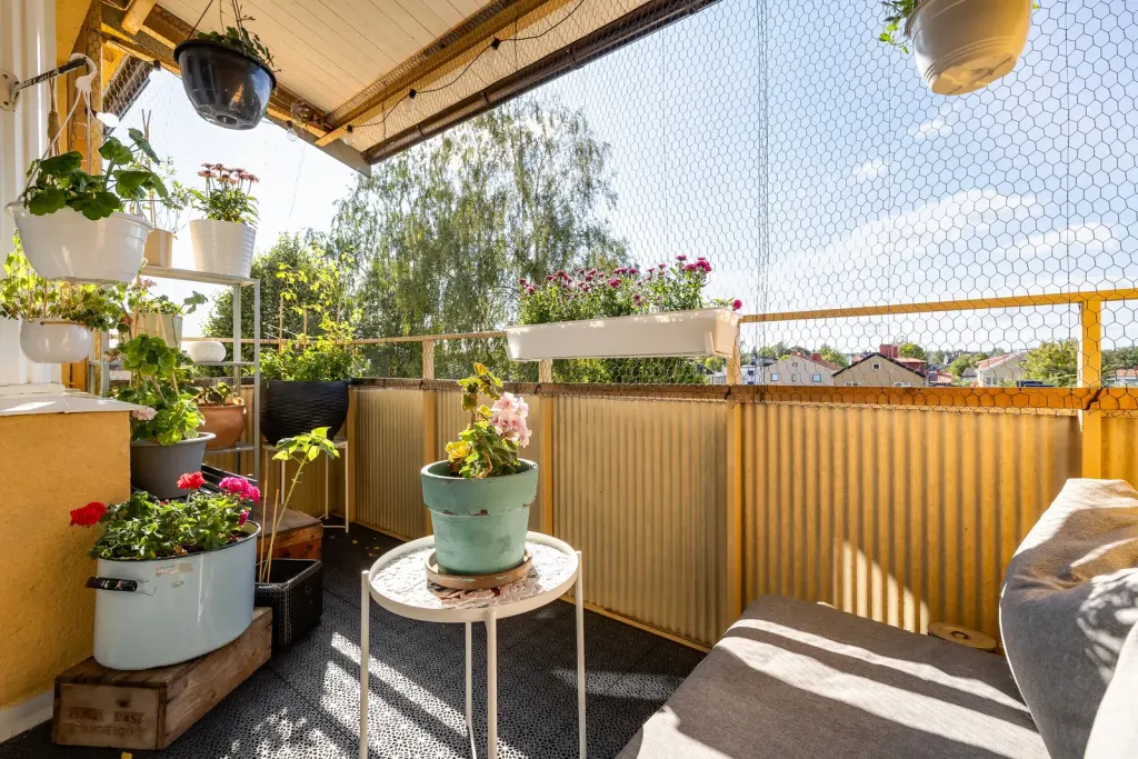 Bostadsrätt med 2 rum på Hertig Karls allé 75C i Örebro, bild 2 av 4
