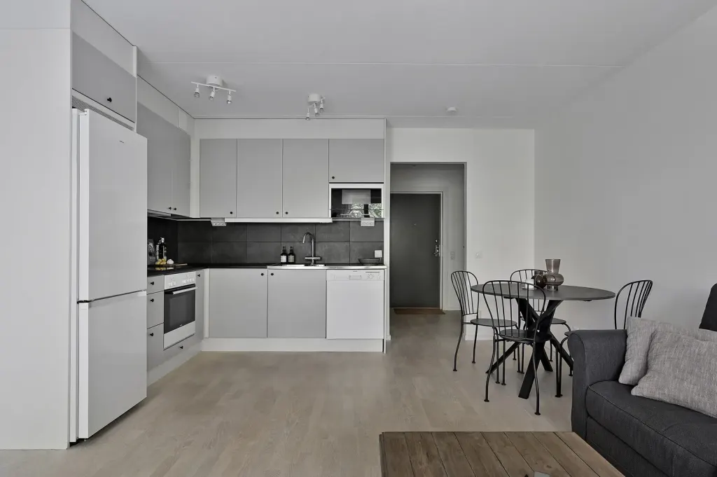 Bostadsrätt med 2 rum på Ågesta broväg 54 i Stockholm, bild 4 av 4