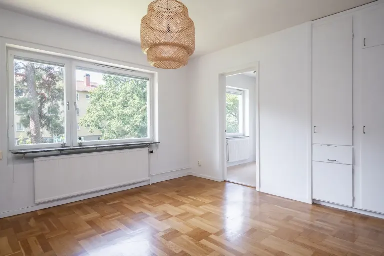 Bostadsrätt med 1 rum på Axbergsgränd 13 i Stockholm, bild 2 av 4
