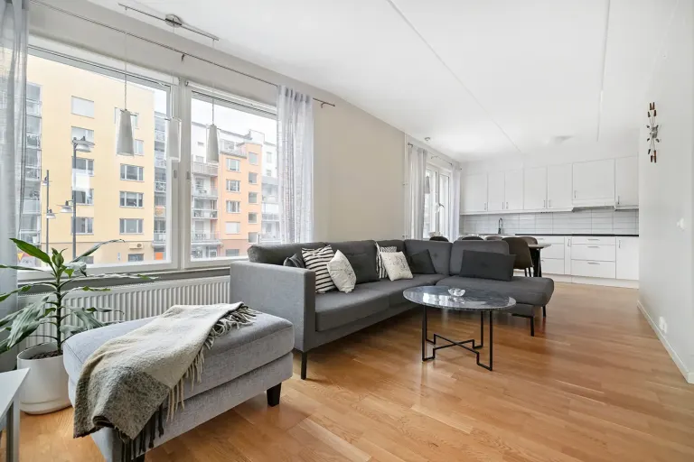Bostadsrätt med 2 rum på Karlslundsvägen 5 i Järfälla, bild 3 av 4
