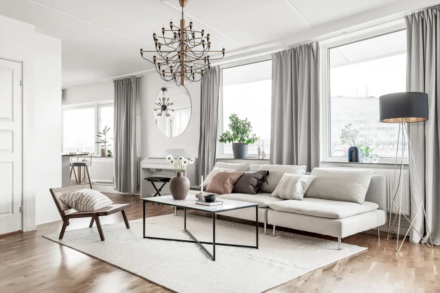 Bostadsrätt med 4 rum på Funäsgatan 8 i Stockholm, bild 2 av 4