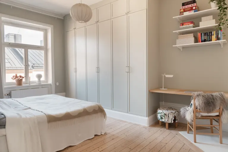 Bostadsrätt med 2 rum på Hagagatan 16A i Stockholm, bild 4 av 5