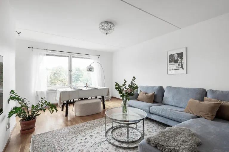 Bostadsrätt med 2 rum på Råckstavägen 27 i Stockholm