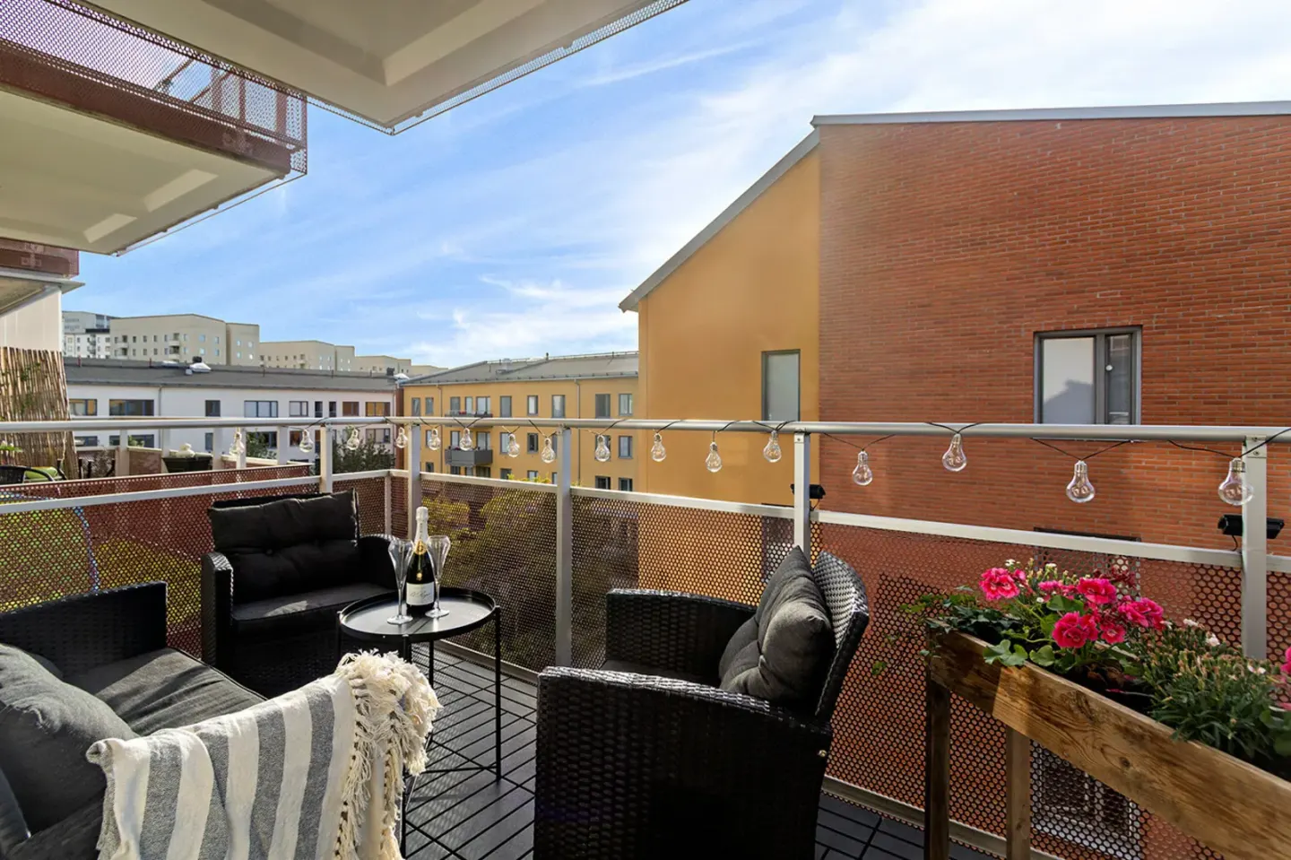 Bostadsrätt med 1 rum på Råckstavägen 27 i Stockholm, bild 2 av 4
