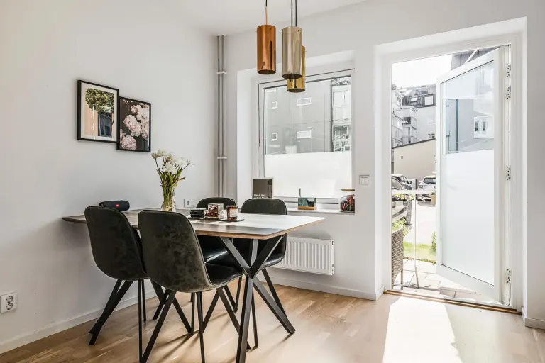 Bostadsrätt med 2 rum på Fotbollsvägen 26B i Nyköping, bild 3 av 4