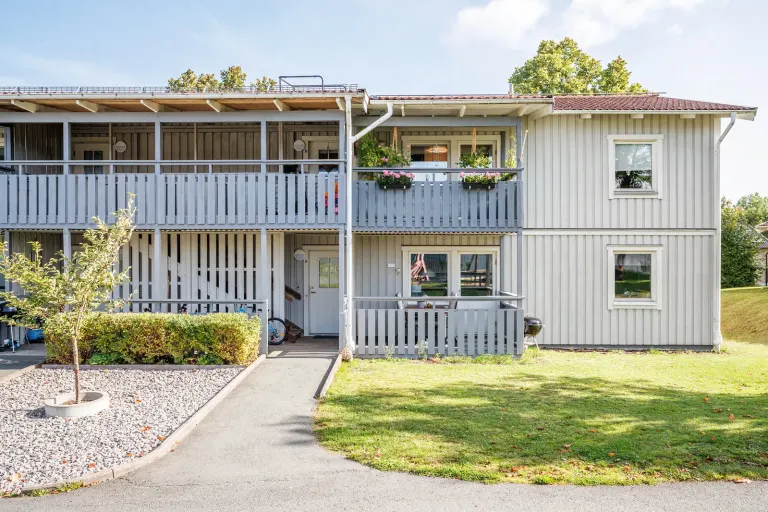 Bostadsrätt med 4 rum på Mickels väg 10A i Jönköping