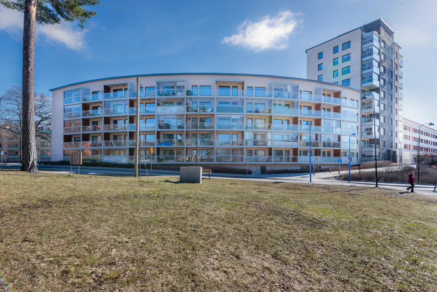 Bostadsrätt med 2 rum på Pressarvägen 27 i Järfälla