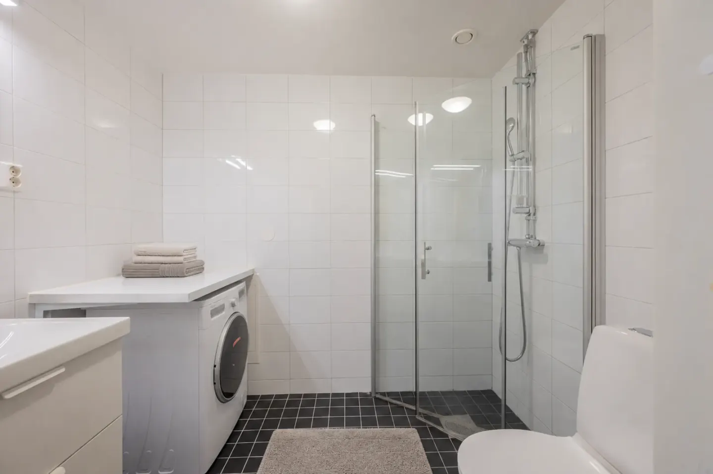Bostadsrätt med 1 rum på Finslipargränd 15 i Huddinge, bild 3 av 4