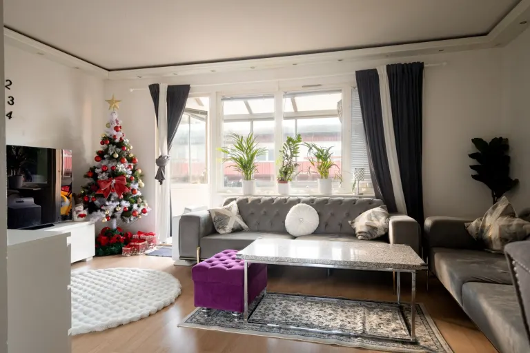 Bostadsrätt med 2 rum på Skarpbrunnavägen 191 i Botkyrka, bild 2 av 5