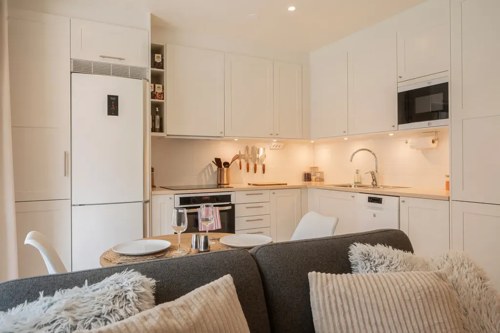 Bostadsrätt med 2 rum på Bränningevägen 28B i Stockholm, bild 4 av 4