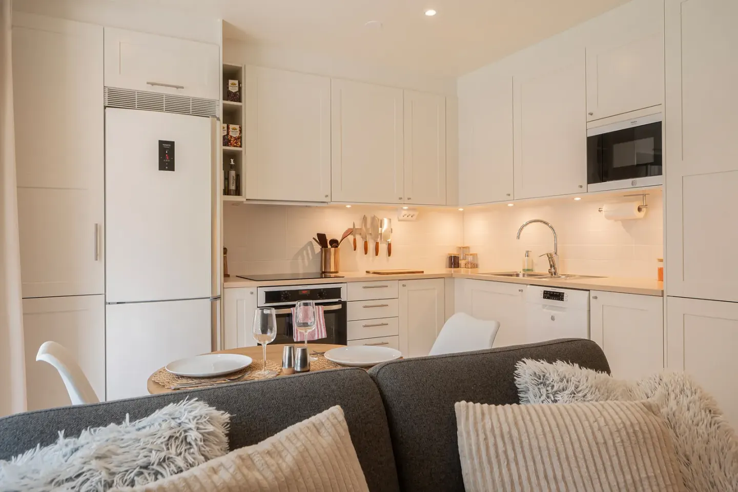 Bostadsrätt med 2 rum på Bränningevägen 28B i Stockholm, bild 4 av 4