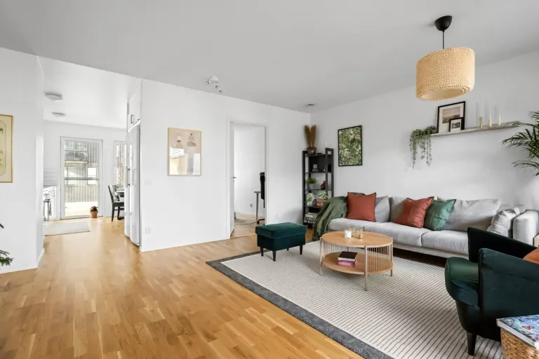 Bostadsrätt med 3 rum på Karlslundsvägen 15 i Järfälla, bild 4 av 4