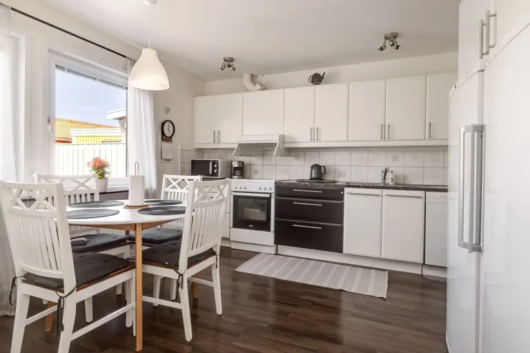 Bostadsrätt med 4 rum på Blåklocksvägen 74 i Eskilstuna, bild 3 av 4