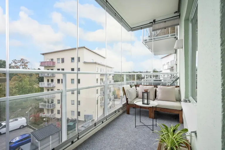Bostadsrätt med 2 rum på Timvinkelvägen 38 i Haninge, bild 2 av 4