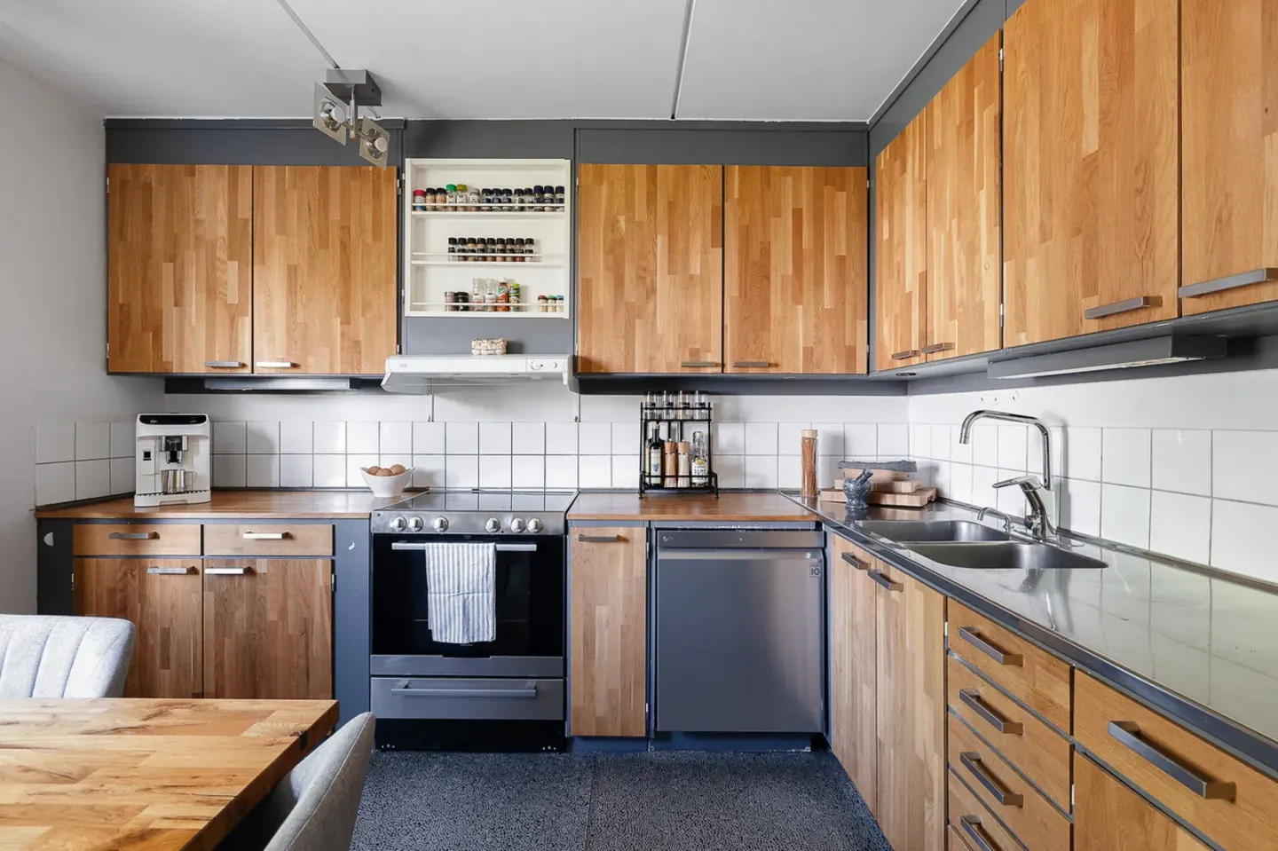 Bostadsrätt med 2 rum på Vältvägen 14 i Järfälla, bild 3 av 4