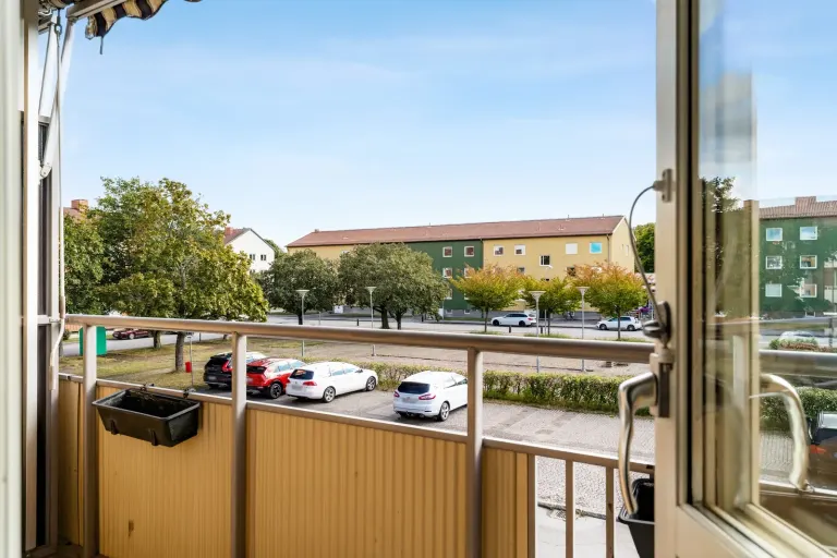 Bostadsrätt med 2 rum på Oppeby torg 4A i Nyköping