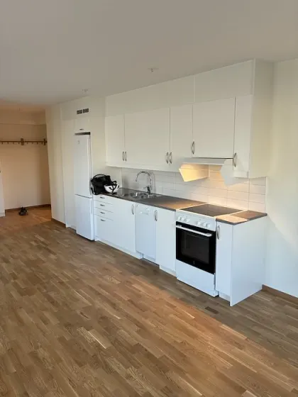 Hyresrätt med 4 rum på Rinkebyplan 17 i Stockholm, bild 4 av 5