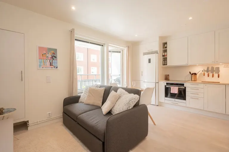 Bostadsrätt med 2 rum på Bränningevägen 28B i Stockholm, bild 3 av 4