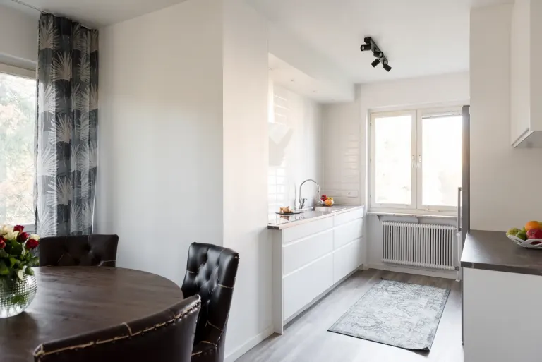 Bostadsrätt med 3 rum på Skogsvägen 21B i Västerås, bild 4 av 4