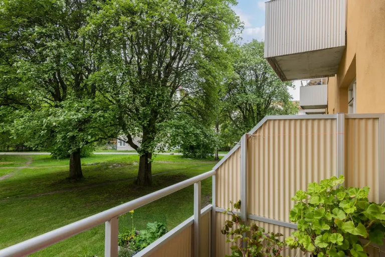 Bostadsrätt med 2 rum på Rämensvägen 43 i Stockholm, bild 3 av 4
