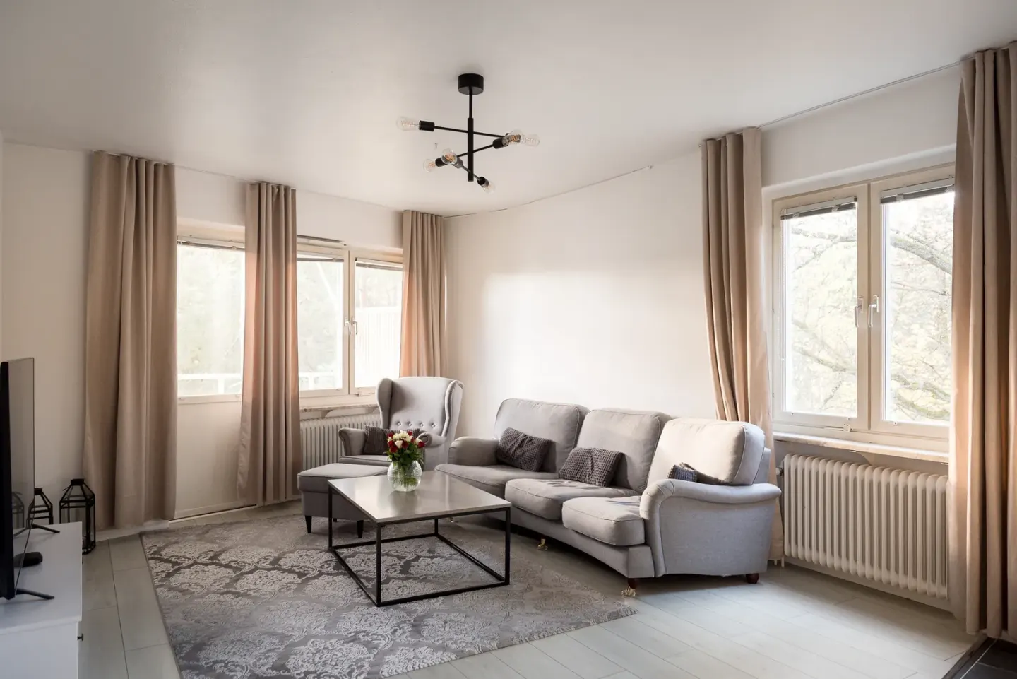 Bostadsrätt med 3 rum på Skogsvägen 21B i Västerås, bild 3 av 4