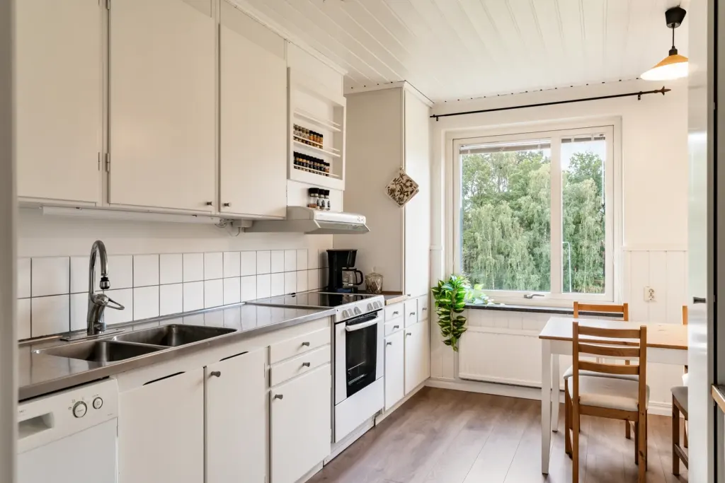 Bostadsrätt med 2 rum på Jupitervägen 4 i Nyköping, bild 3 av 4