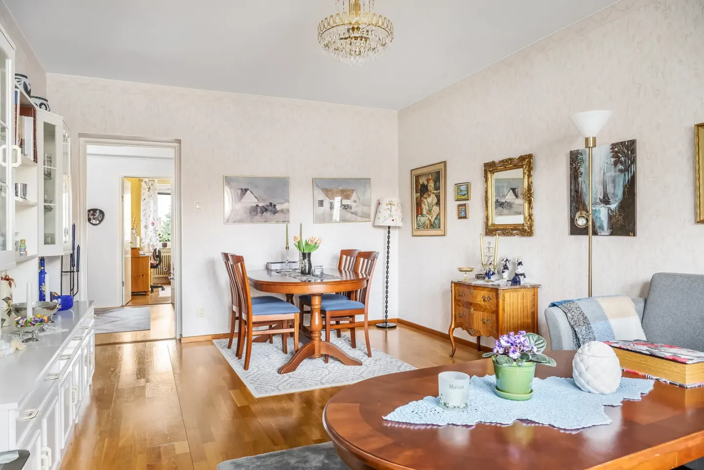 Bostadsrätt med 3 rum på Smedstuguplan 3 i Norrköping, bild 2 av 4