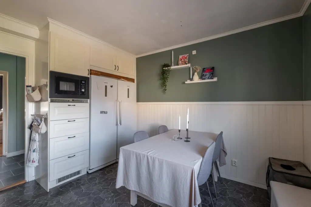 Bostadsrätt med 3 rum på Heljestrandsgatan 13B i Eskilstuna, bild 3 av 4