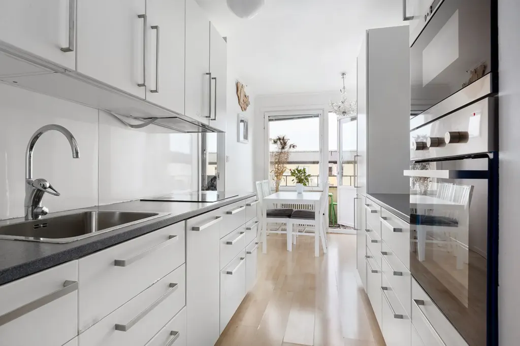 Bostadsrätt med 3 rum på Månadsvägen 26 i Järfälla, bild 2 av 4