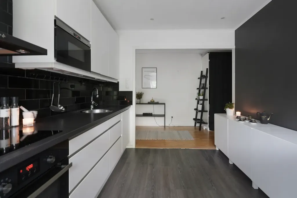 Bostadsrätt med 3 rum på Tornslingan 46 i Huddinge, bild 3 av 4