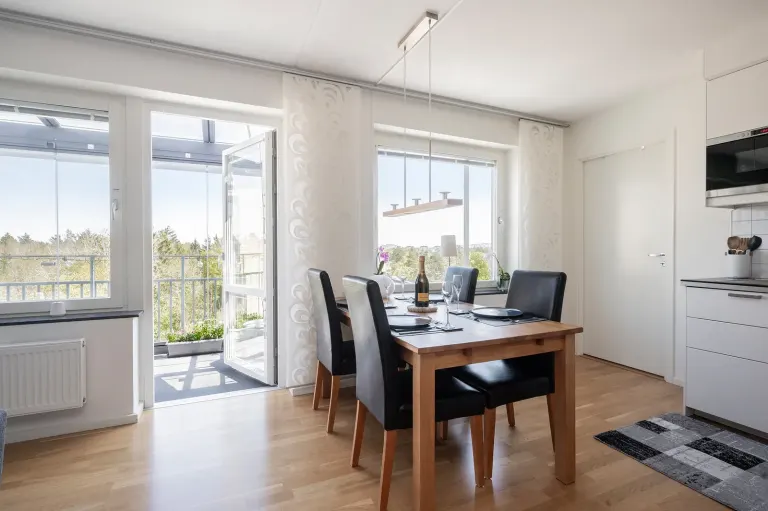 Bostadsrätt med 4 rum på Hallsbergsgatan 22 i Stockholm, bild 2 av 4
