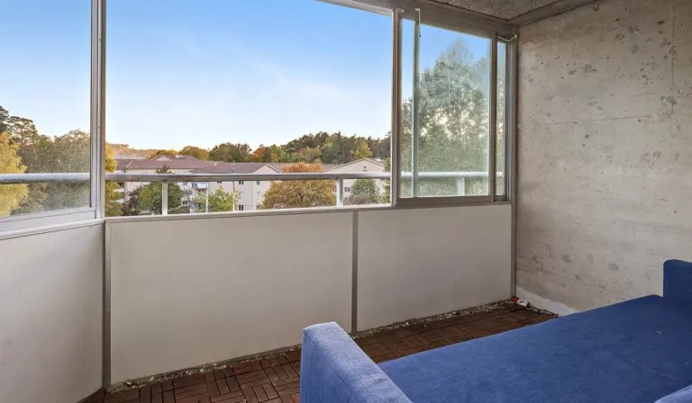 Bostadsrätt med 2 rum på Skarpbrunnavägen 11 i Botkyrka, bild 4 av 5