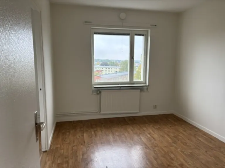 Hyresrätt med 3 rum på Trädgårdsgatan 8 i Hallstahammar, bild 5 av 5