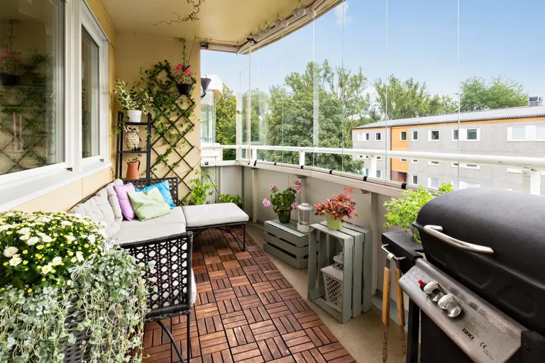 Bostadsrätt med 5 rum på Axvägen 33 i Järfälla
