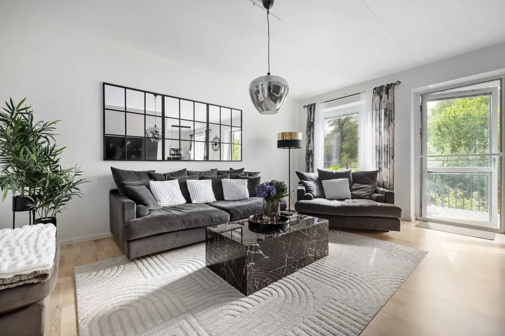 Bostadsrätt med 3 rum på Tegvägen 11 i Järfälla, bild 2 av 4