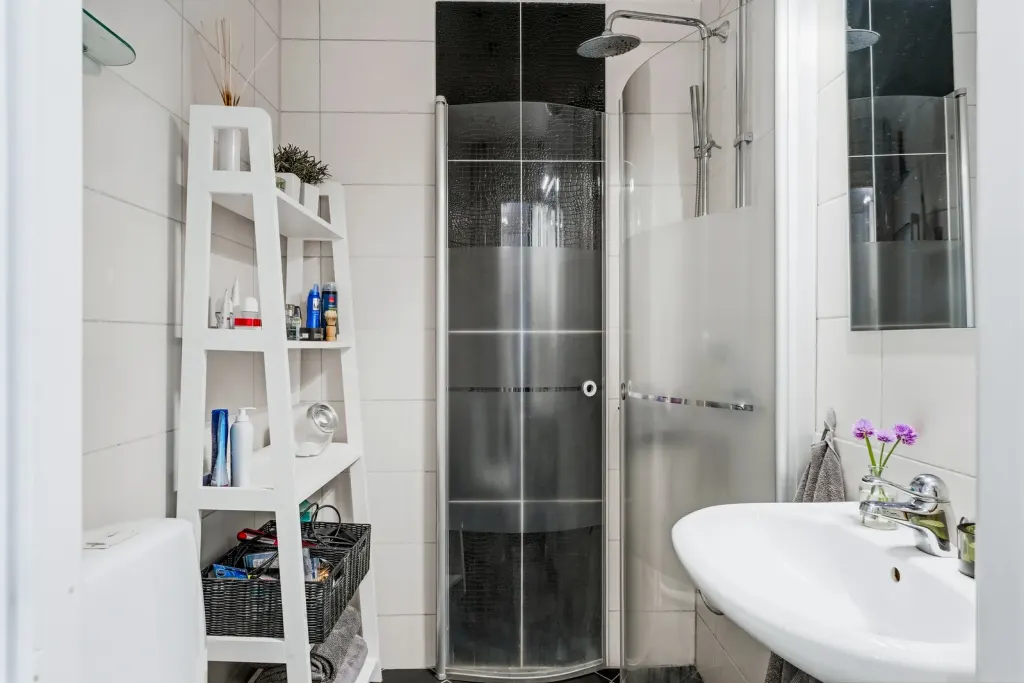 Bostadsrätt med 2 rum på Sliparvägen 3B i Nyköping, bild 3 av 4