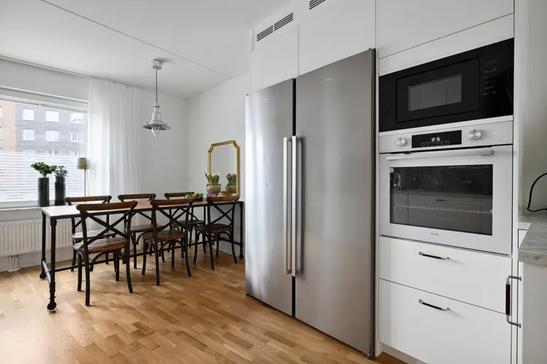 Bostadsrätt med 4 rum på Barkarbyvägen 96 i Järfälla, bild 3 av 4
